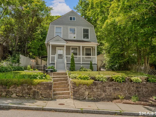 15 Elizabeth Street, Norwich, CT 06360
