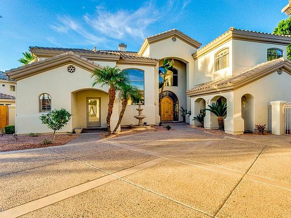 3rd image of 1501 E Coral Cove Dr