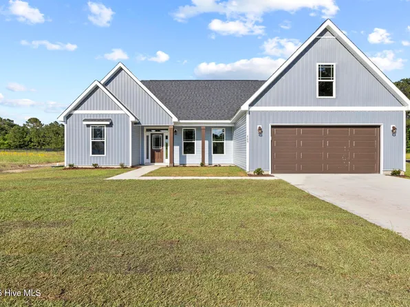 409 Fore Place, Jacksonville, NC 28540