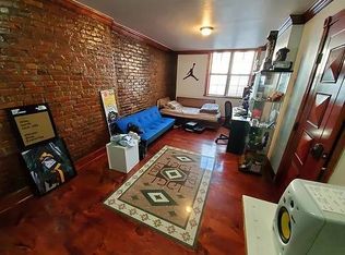 318 39th St APT 1, Brooklyn, NY 11232