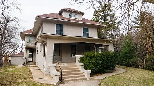 408-410 E Chicago Ct #1 Photo 1
