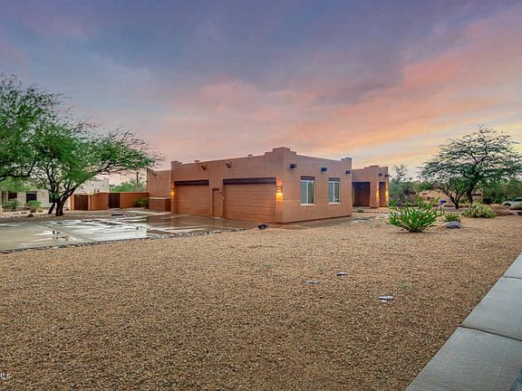 3rd image of 4845 E Palo Brea Ln