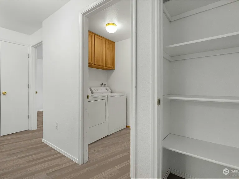 1121 S Woodlawn St #5 — Photo 6