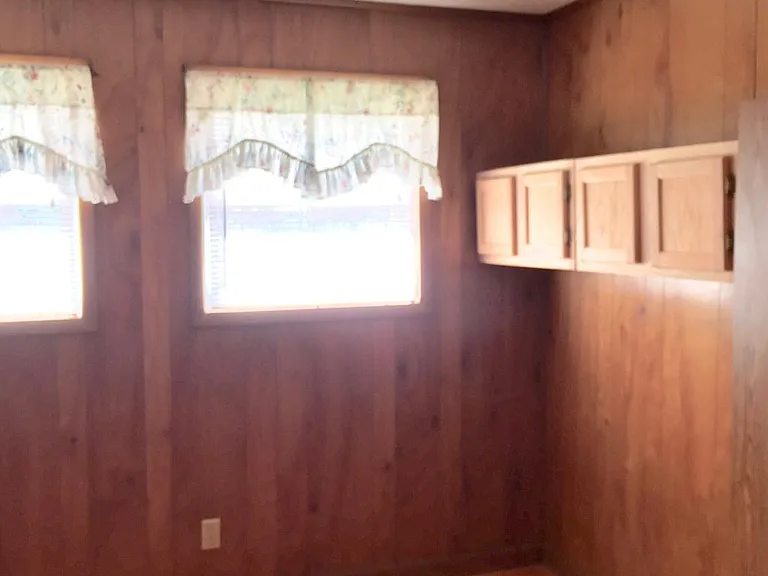 1209 Romans Dr — Photo 9