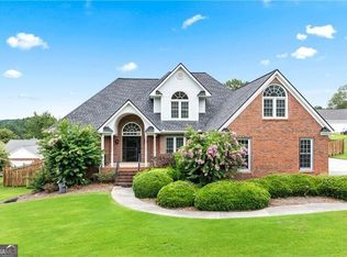 707 Overlook Dr, Winder, GA 30680