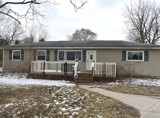 2036 Wright Rd, Akron, OH 44320