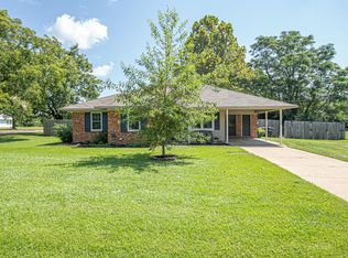 21 Shirley Dr, Columbus, MS 39702