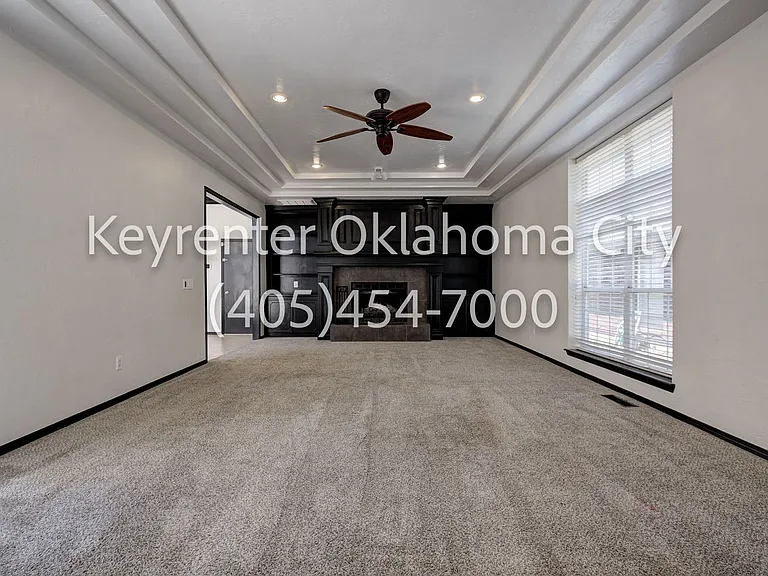 12100 Blueway Ave — Photo 5