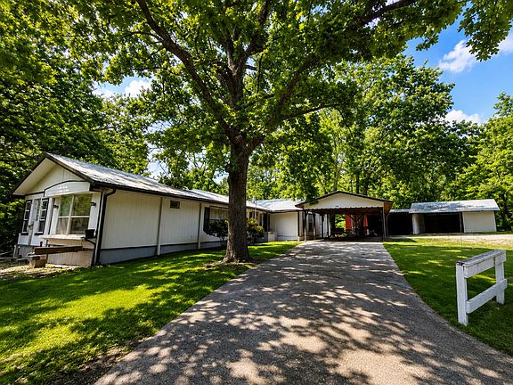 2nd image of 110 Woods Dr
