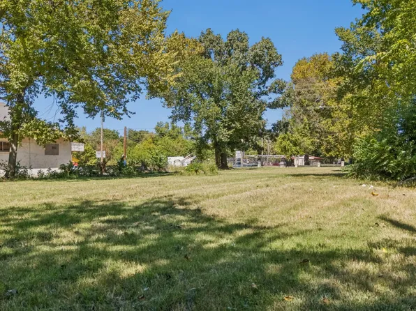 2122 E Pine St, Tulsa, OK 74110