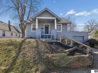 4855 Maple St, Omaha, NE 68104