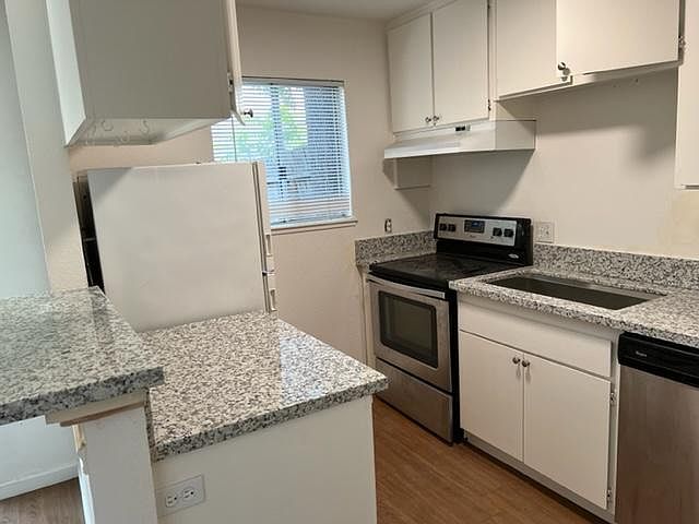 New counters in kitchen
