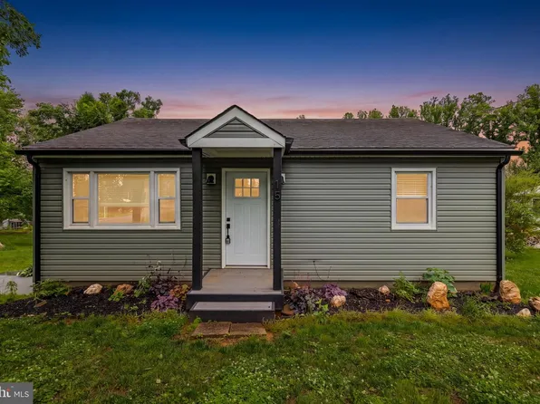 15 Mountain View Rd, Flint Hill, VA 22627
