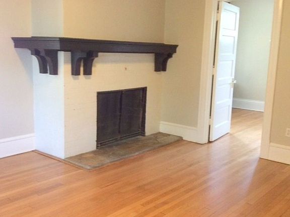2nd image of 506 1st St SW APT 1