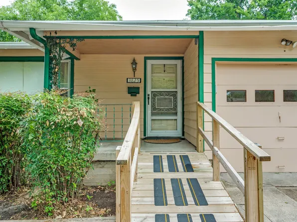 3825 Byers Ave, Fort Worth, TX 76107