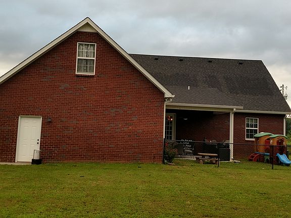 3rd image of 184 Hazelnut Ln