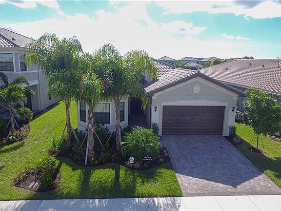 2nd image of 4498 Kensington Cir