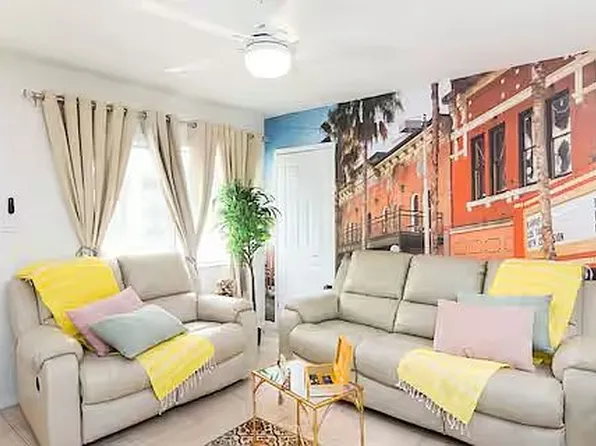 3909 W Tyson Ave, Tampa, FL 33611