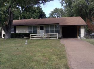 1328 Samoa Dr, Saint Louis, MO