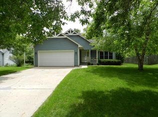 1306 109th Ave NW, Coon Rapids, MN 55433