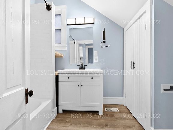 4th image of 1325 Hepburn Ave #1