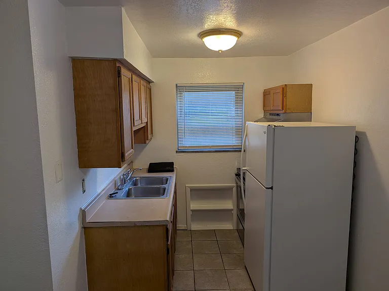 2668 Losantiville Ave #2 — Photo 8