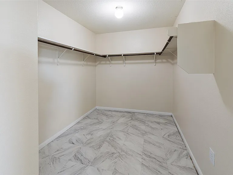 18436 Weatherby Ln — Photo 10