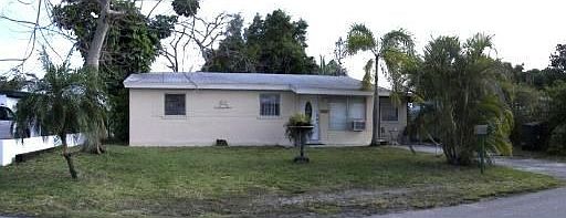 EXTERIOR FRONT VIEW