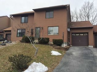 22 Larch Ct, Fishkill, NY 12524