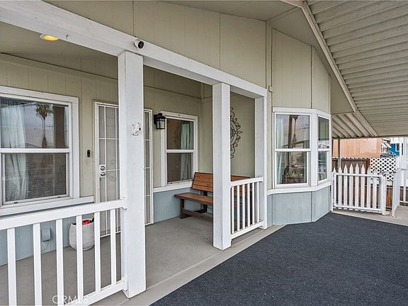 3rd image of 21500 Lassen St Space 180