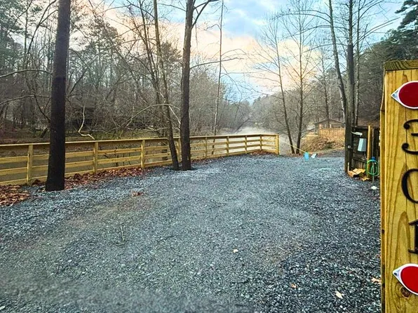 301 Ogden Dr, Ellijay, GA 30540