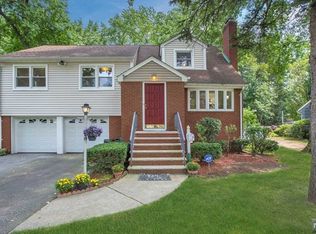 136 14th St, Cresskill, NJ 07626