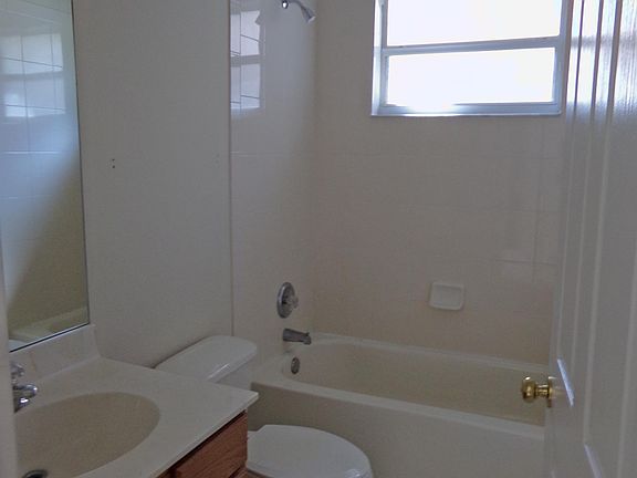 2nd image of 714 Stonewyk Way