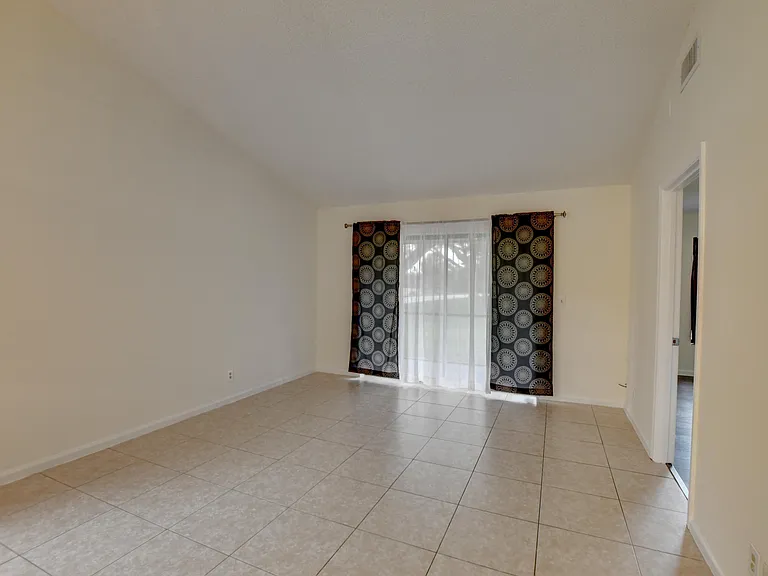 499 Hardwood Pl #H-29 — Photo 11
