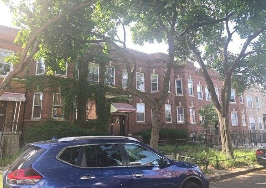 2nd image of 6620 S Evans Ave