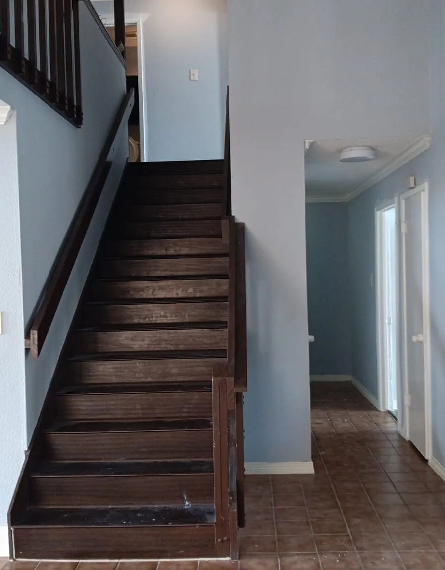 4 bed, 2.5 bath, 2390 sqft, $2,300 — Photo 3