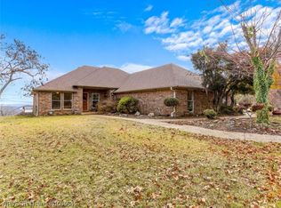 24727 Wolf Mountain Rd, Wister, OK 74966