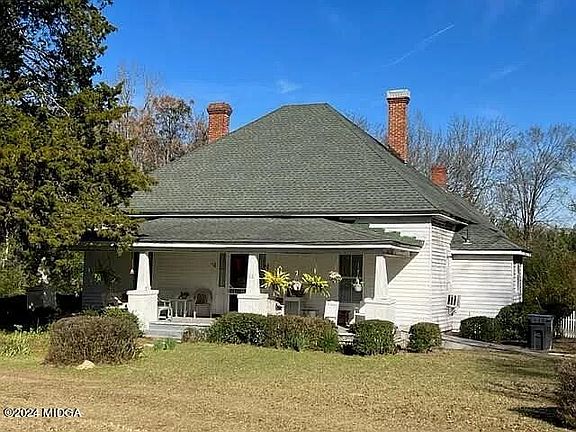 2nd image of 108-112 Deepstep Rd NE