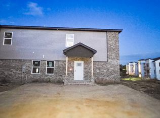 256 Beau Claire Cir, Byron, GA 31008