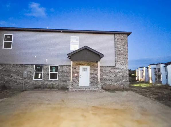 256 Beau Claire Cir, Byron, GA 31008