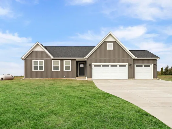 N6285 Blarney Stone Drive, Albany, WI 53520