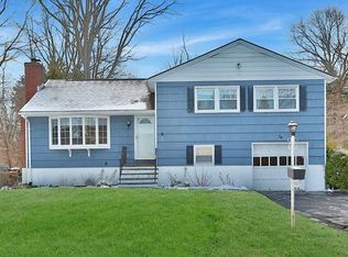 34 Weed Ave, Hawthorne, NY 10532