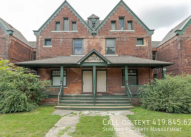 517 W Delaware Ave — Photo 1