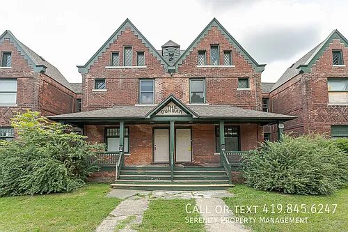517 W Delaware Ave Photo 1