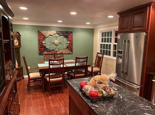 102 Skyview Dr, Jeannette, PA