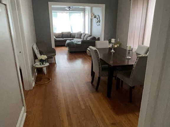 Living room/dining room