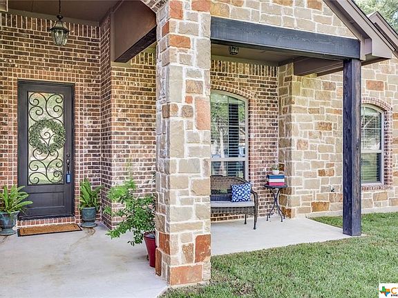 4th image of 211 Arbor Dr