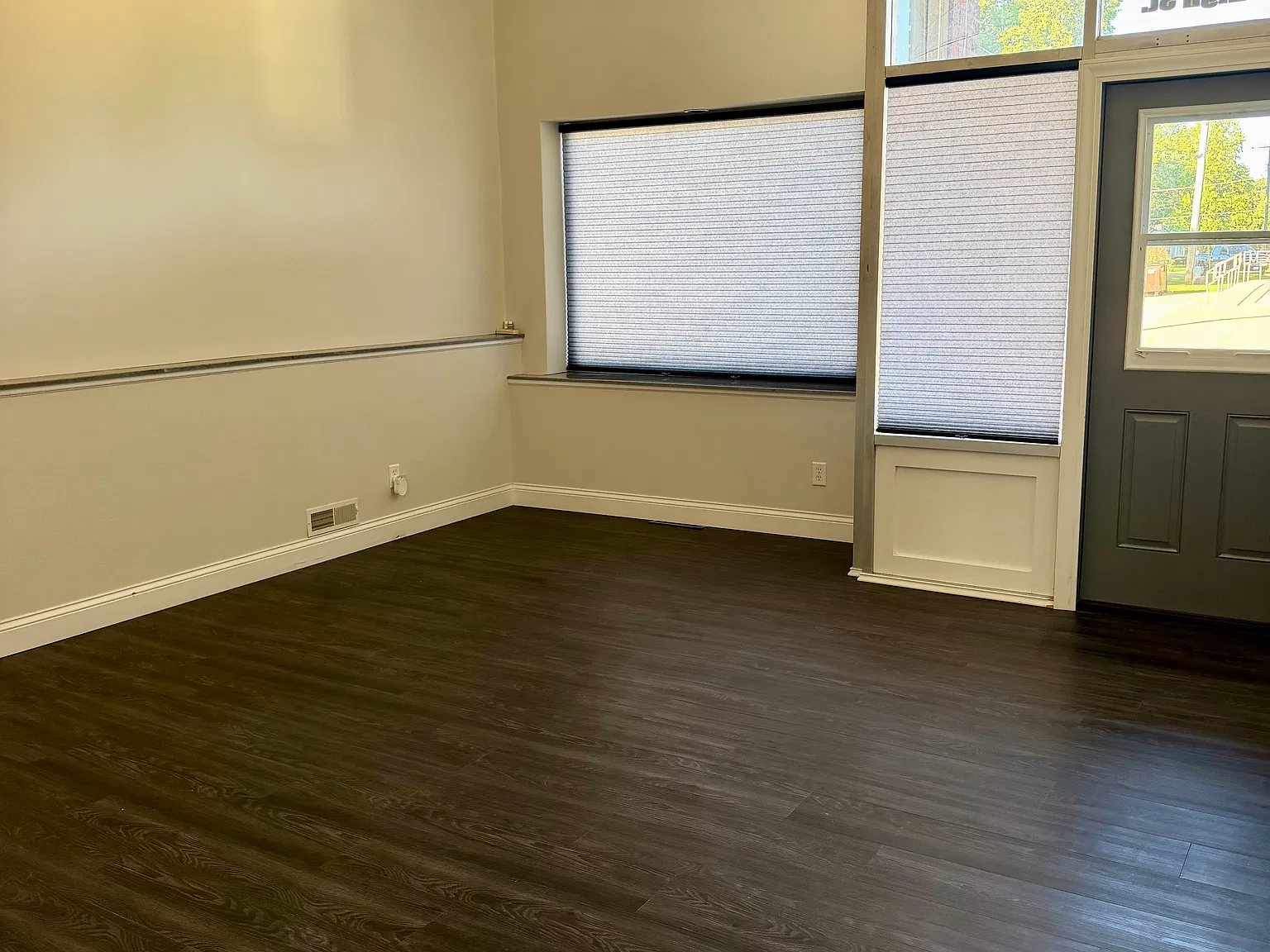 3 bed, $1,200 — Photo 3