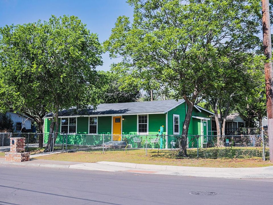 1st image of 1003 Clark Ave