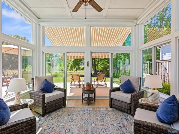 6218 Pembrook Pond Pl, Owens X Rds, AL 35763